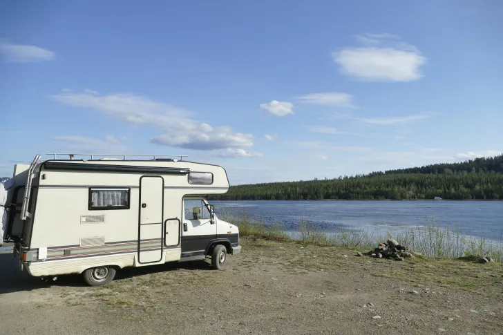 Fahrzeugbild Bürstner Alkoven #1