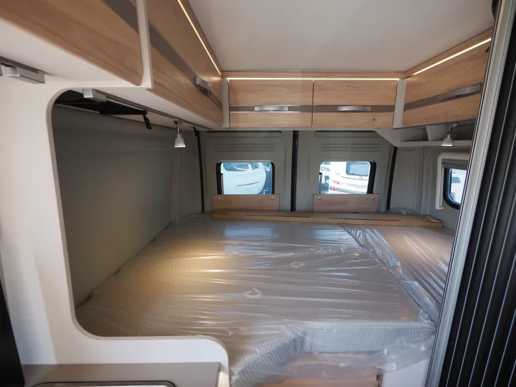 Fahrzeugbild Dethleffs Globetrail 540 DR, Chassis-, Elektro-, Komfortp. #10