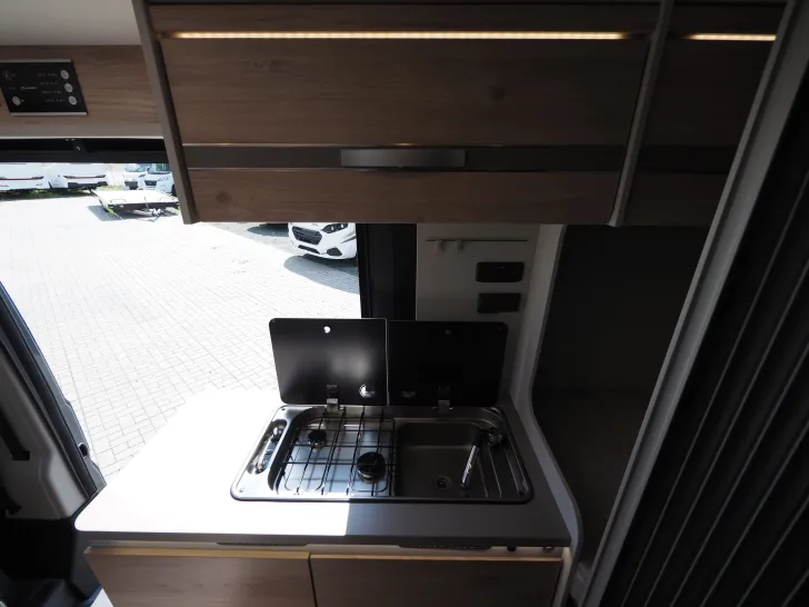 Fahrzeugbild Dethleffs Globetrail 540 DR, Chassis-, Elektro-, Komfortp. #12