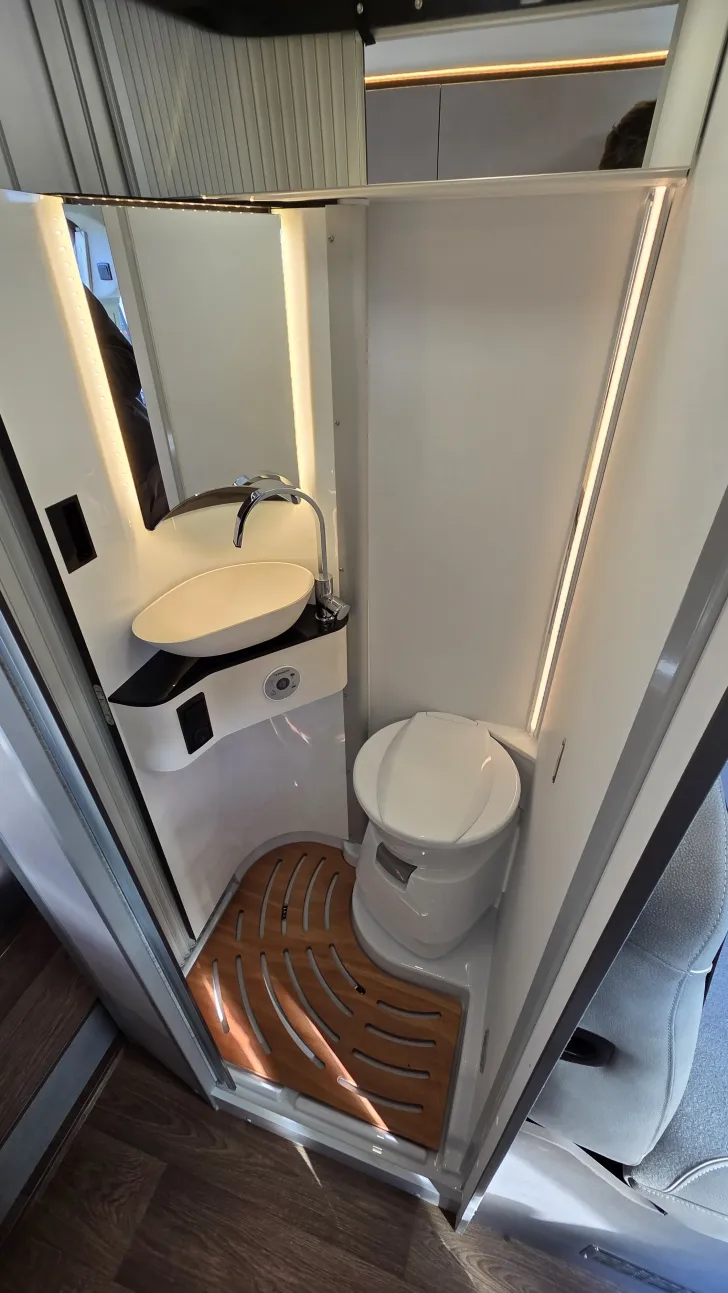 Fahrzeugbild Pössl Summit SHINE 600 L #8