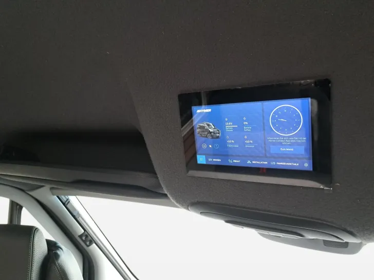 Fahrzeugbild Hymer Grand Canyon S CrossOver 600 AHK, Wechselrichter #9