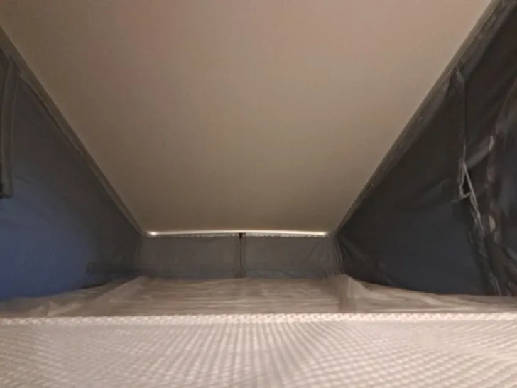 Fahrzeugbild Hymer Grand Canyon S CrossOver 600 Schlafdach, Winterp. #16