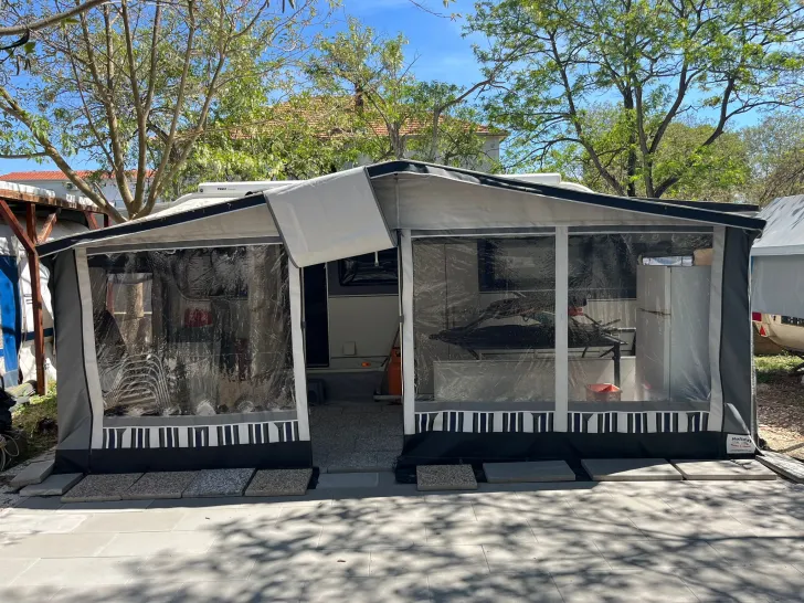 Fahrzeugbild Hobby De Luxe 495 UL #3