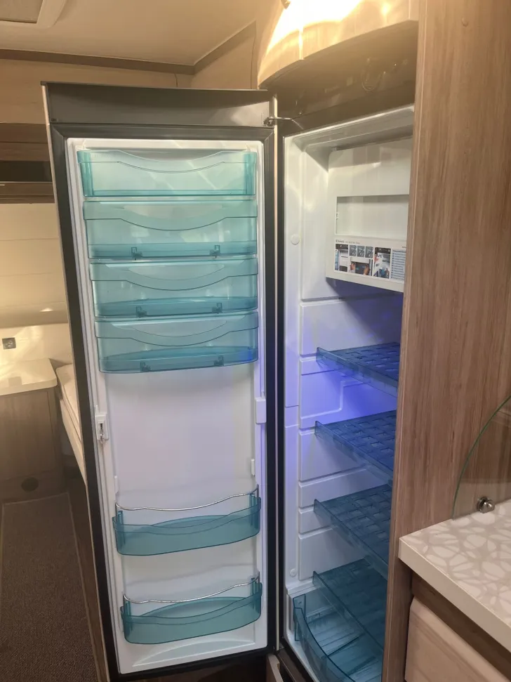 Fahrzeugbild Hobby De Luxe 495 UL #7