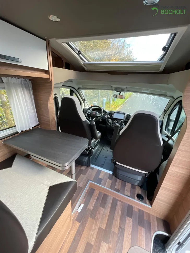 Fahrzeugbild Weinsberg CaraCompact 600 MEG Pepper-Edition Automatische SAT / TV / Navigation #11