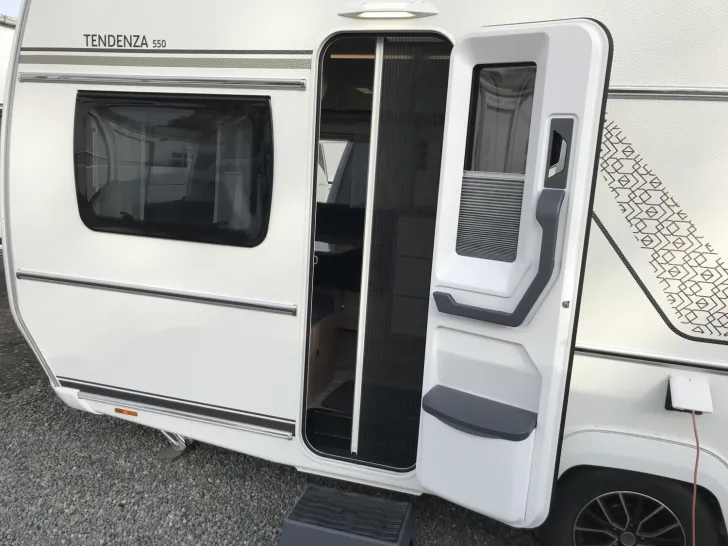 Fahrzeugbild Fendt Tendenza 550 SG Mod.2026; 2000kg; Dekopaket #4