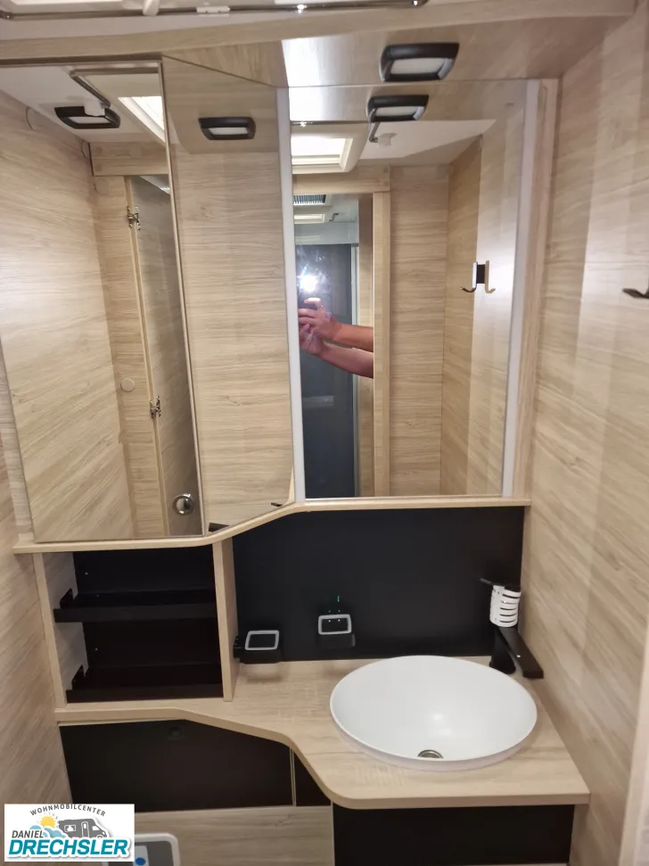 Fahrzeugbild Challenger 337 Etape Edition Hubbett + Arctic ab Okt.2025! #10