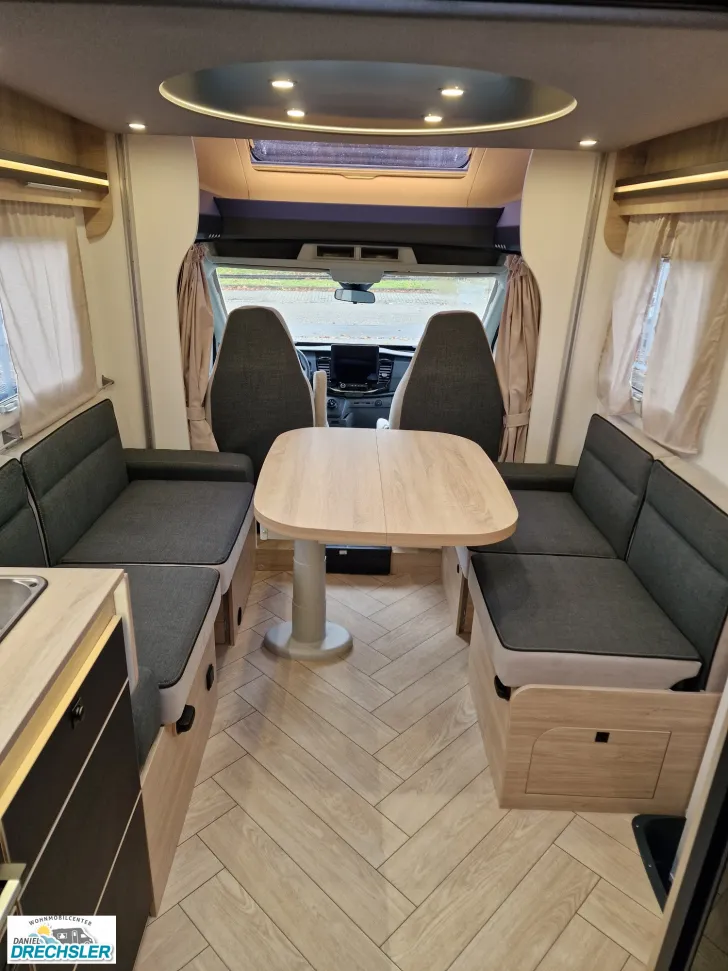 Fahrzeugbild Challenger 380 Etape Edition ab Okt. 2025! #10