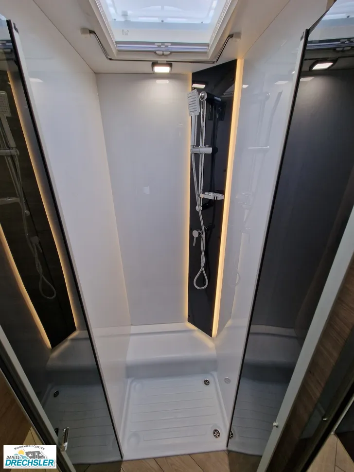 Fahrzeugbild Challenger 380 Etape Edition ab Okt. 2025! #17