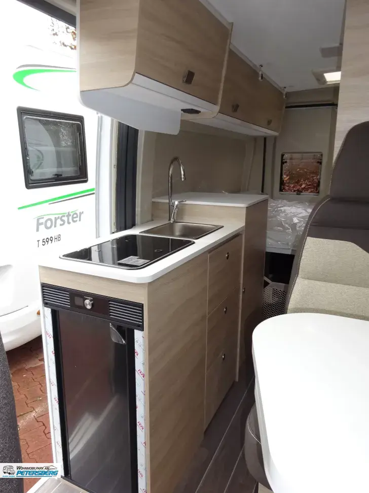 Fahrzeugbild Forster V 599 HBL Livin' Up 140 PS * Radio+RFK * Radträger #11