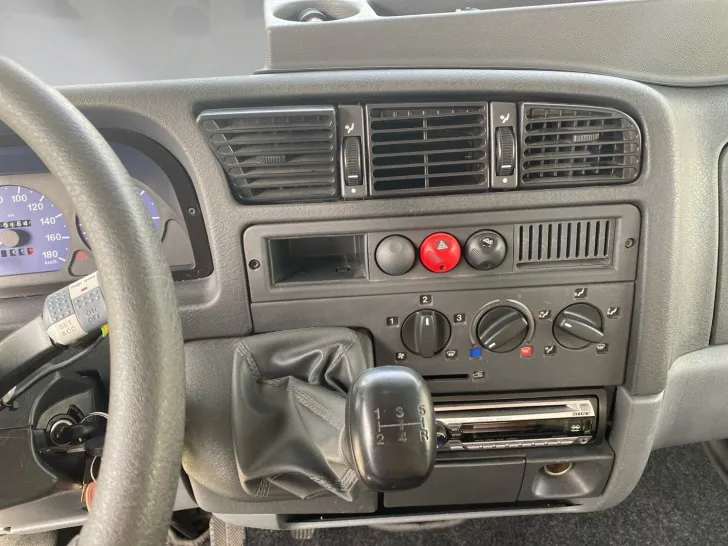 Fahrzeugbild Eura Mobil Sport 585 LS B2B Verkauf. Nur an Gewerbe. #8