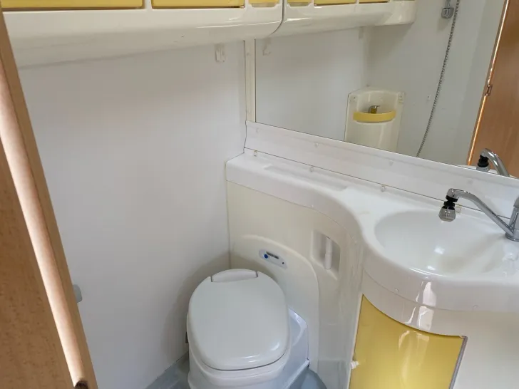 Fahrzeugbild Eura Mobil Sport 585 LS B2B Verkauf. Nur an Gewerbe. #14