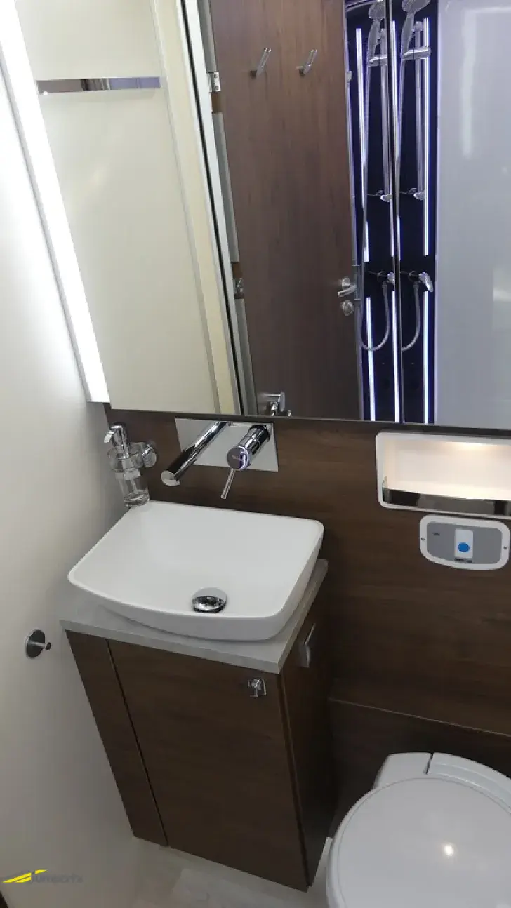 Fahrzeugbild Frankia F-Line I 740 GD Sehr gute Ausstattung #7