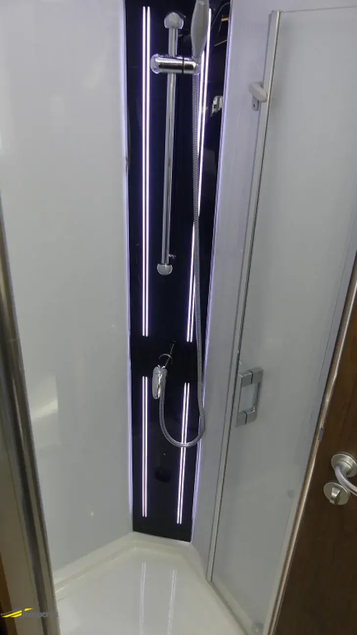 Fahrzeugbild Frankia F-Line I 740 GD Sehr gute Ausstattung #8