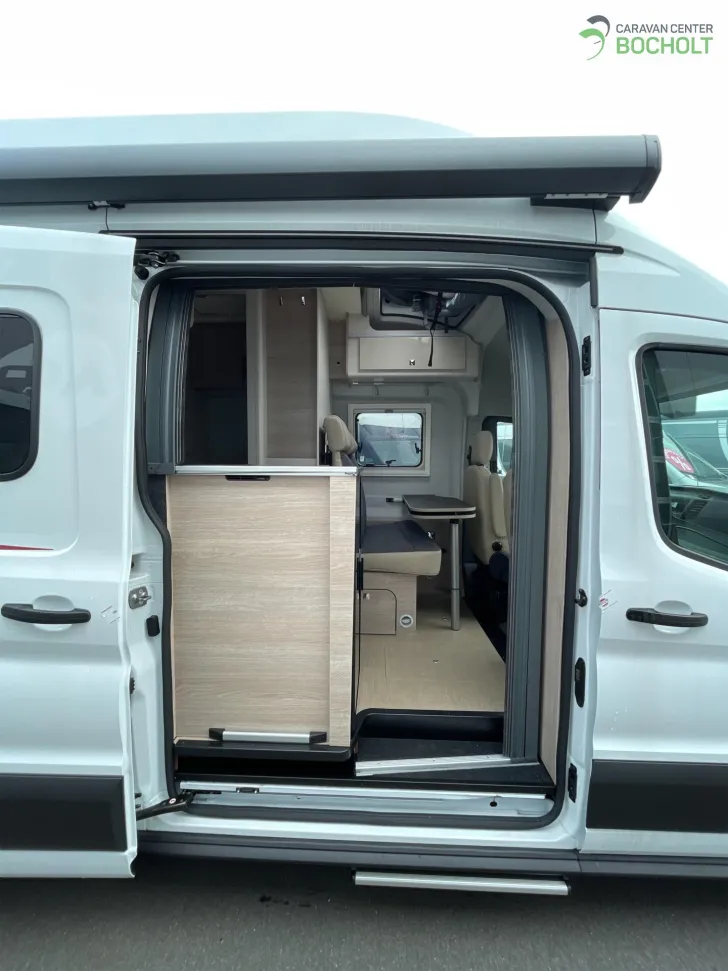 Fahrzeugbild Bürstner Lineo C 590 #7