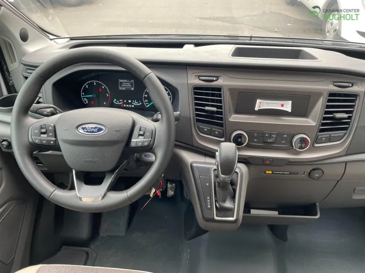 Fahrzeugbild Bürstner Lineo C 590 #8