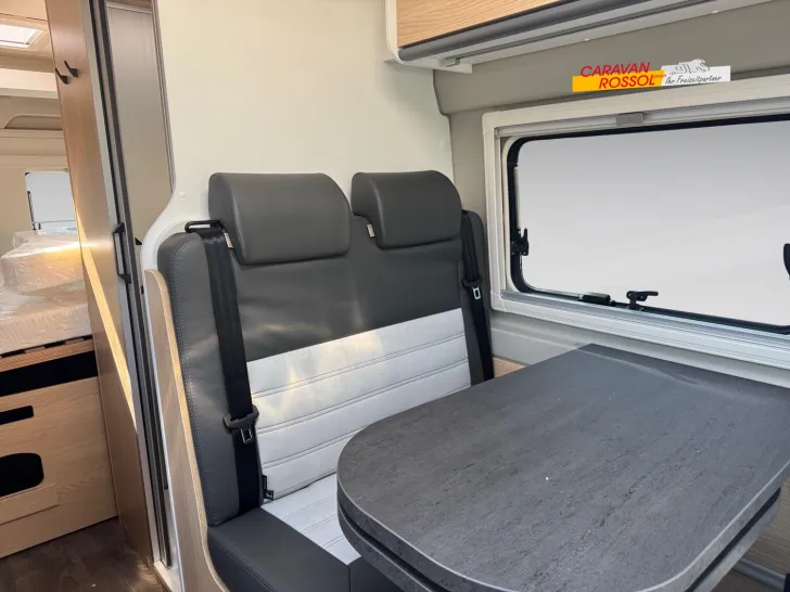 Fahrzeugbild Sunlight Cliff X 600 Winteraktion #13