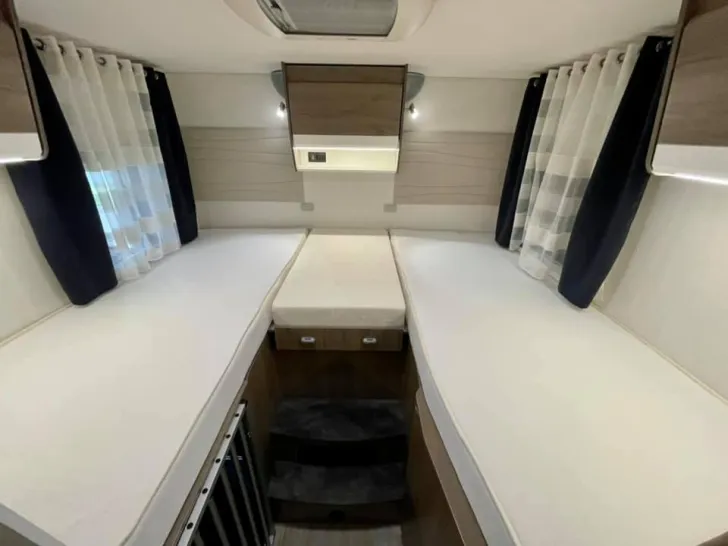 Fahrzeugbild Mooveo TEI 74EBH #3