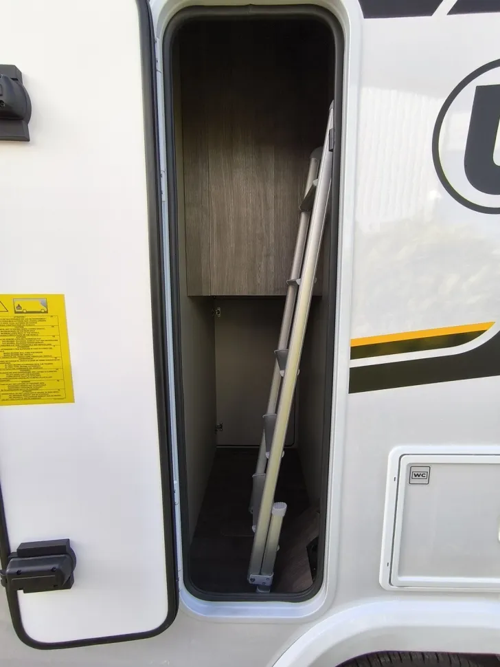 Fahrzeugbild Benimar TESSORO PERFILADO T481 NK #6