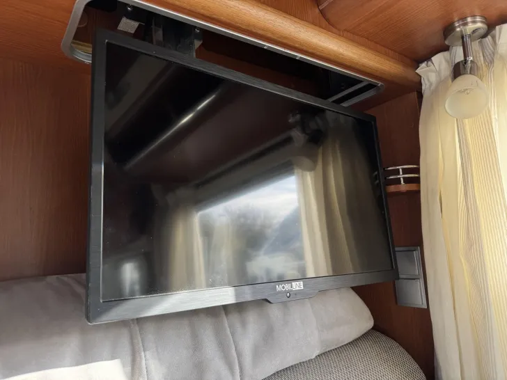 Fahrzeugbild Hymer B-Klasse B 580 StarLine I.Hand, Hubstützen #15