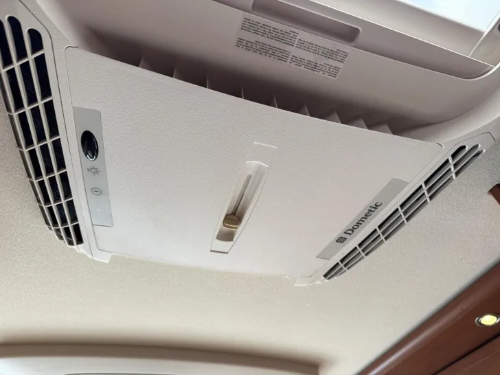 Fahrzeugbild Hymer B-Klasse B 580 StarLine I.Hand, Hubstützen #24