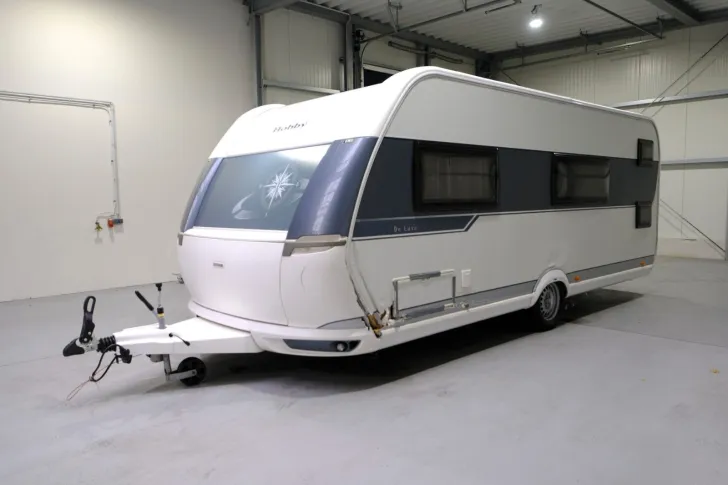 Fahrzeugbild Hobby 560 KMFE / Etagenbetten / Festbett #4