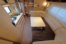 Fahrzeugbild Hobby 560 KMFE / Etagenbetten / Festbett #6