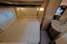 Fahrzeugbild Hobby 560 KMFE / Etagenbetten / Festbett #9