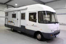 Fahrzeugbild FFB Classic 705 MQ/Festbett+Hubbett/Klima/Solar #1