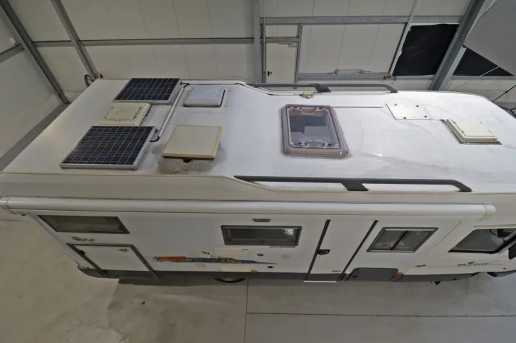 Fahrzeugbild FFB Classic 705 MQ/Festbett+Hubbett/Klima/Solar #4