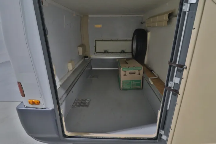 Fahrzeugbild FFB Classic 705 MQ/Festbett+Hubbett/Klima/Solar #5