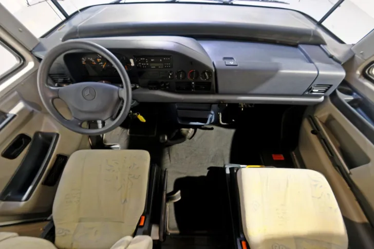 Fahrzeugbild FFB Classic 705 MQ/Festbett+Hubbett/Klima/Solar #6