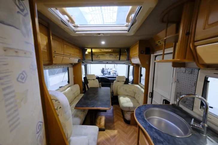 Fahrzeugbild FFB Classic 705 MQ/Festbett+Hubbett/Klima/Solar #8