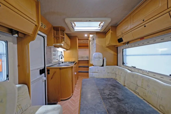 Fahrzeugbild FFB Classic 705 MQ/Festbett+Hubbett/Klima/Solar #9