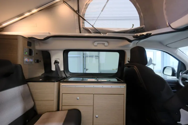 Fahrzeugbild Pössl Campster/Klima/Aufstelldach/PREISGARANTIE #7