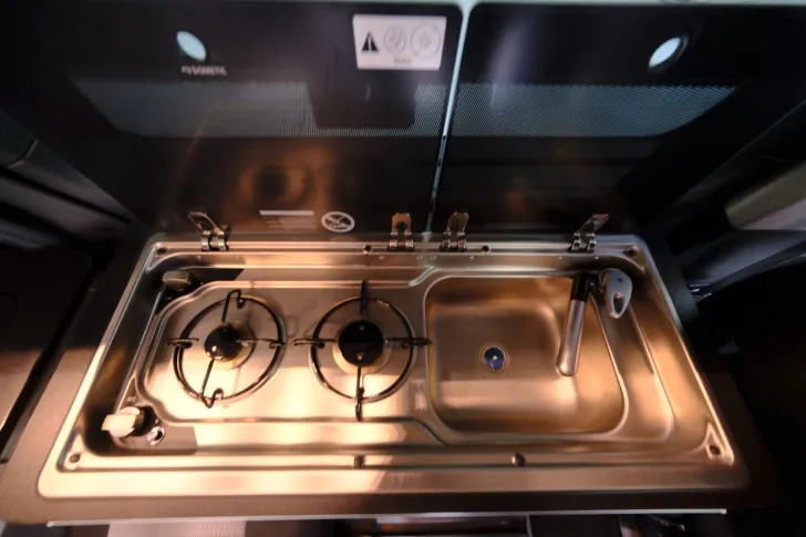 Fahrzeugbild Pössl Campster/Klima/Aufstelldach/PREISGARANTIE #8