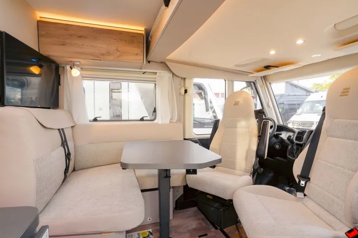Fahrzeugbild Hymer Exsis-i Pure 580 **SIE SPAREN 23.955,- EURO** #9