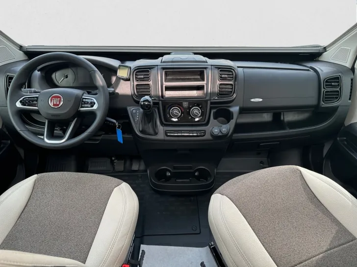 Fahrzeugbild Karmann Mobil Davis Lifestyle 620 Concept-Paket Automatik Solar Skyroof  3.Bett #18