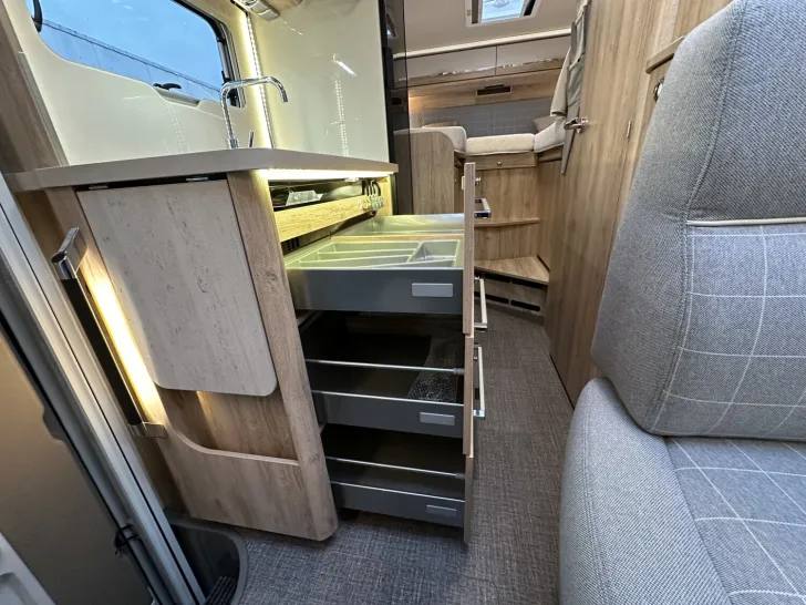 Fahrzeugbild Eura Mobil Integra Line IL 660 EB Ex-Neurpeis 119980,- Euro #12