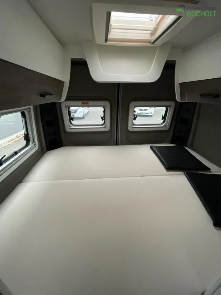 Fahrzeugbild VANTourer 600 D Dieselheizung / Rahmenfenster #11