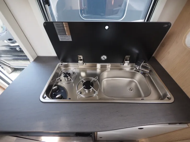 Fahrzeugbild Sunlight V 60 Adventure Edition, Markise, Verdunkelung #9