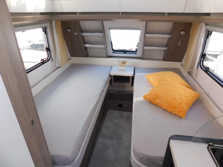 Fahrzeugbild OnTour 460 DL Bugfenster, Hobby-Connect, 47LTank #11