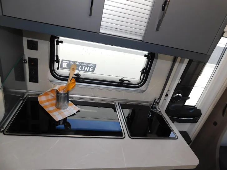 Fahrzeugbild OnTour 460 DL Bugfenster, Hobby-Connect, 47LTank #12