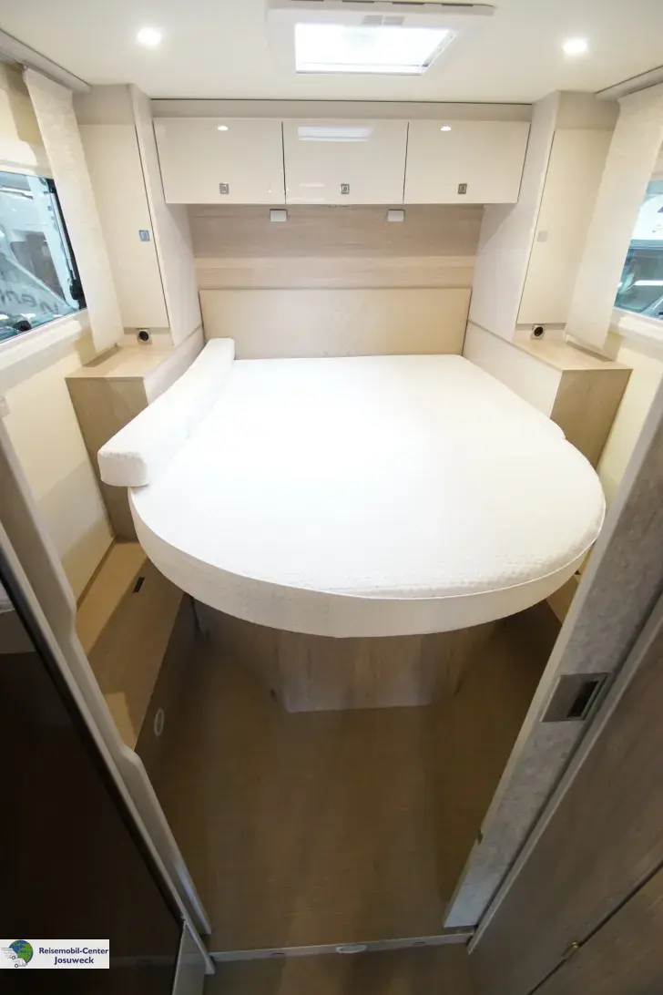 Fahrzeugbild Bürstner Lineo T 700 AUTOMATIK #9