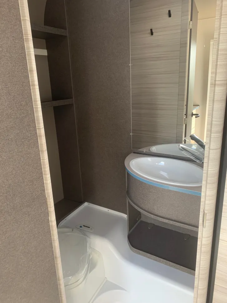 Fahrzeugbild Dethleffs c' joy 420 QSH Active Active Paket #10