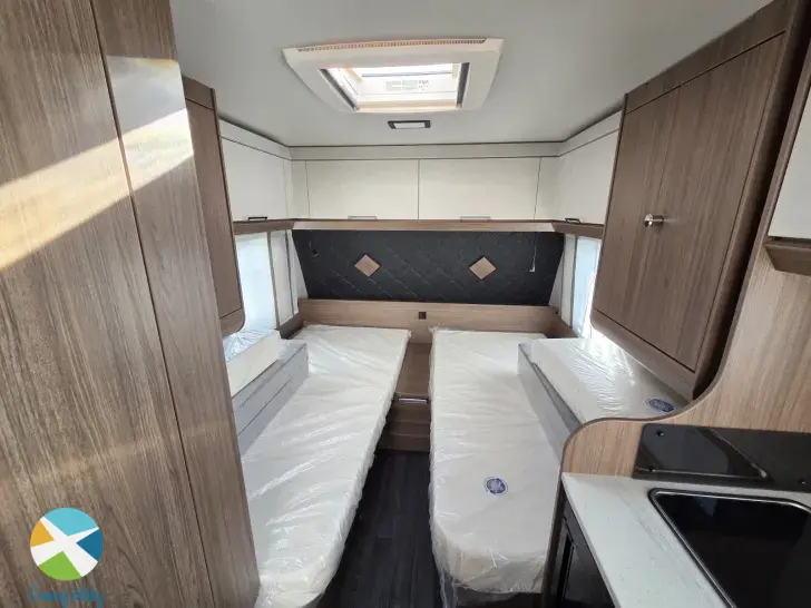 Sicht vorne-hinten Tabbert Cazadora 460 E 2,3