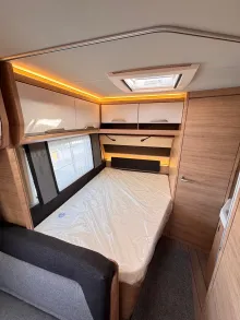 Fahrzeugbild Knaus Südwind 540 FDK Black Selection Mobilanlage 12V, Garagentüre #13