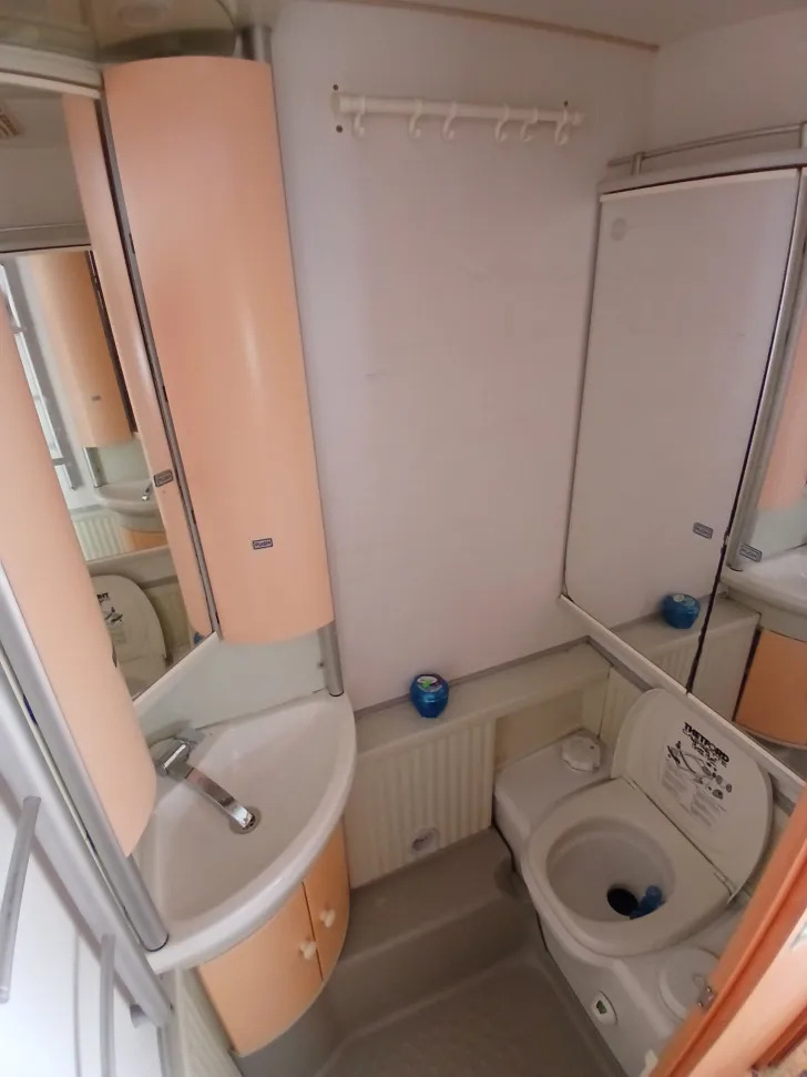 Fahrzeugbild Bürstner Ventana 465 TN #8