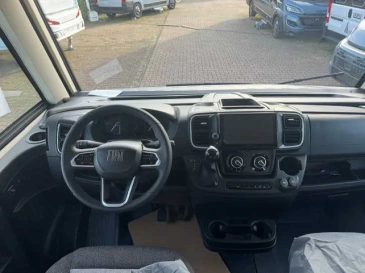 Fahrzeugbild Knaus L!VE I 650 MEG Niedrige Betten - 180 PS #4