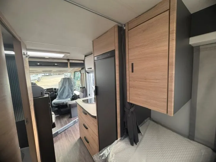 Fahrzeugbild Knaus L!VE I 650 MEG Niedrige Betten - 180 PS #8